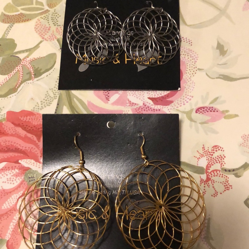 Music and heart earring set